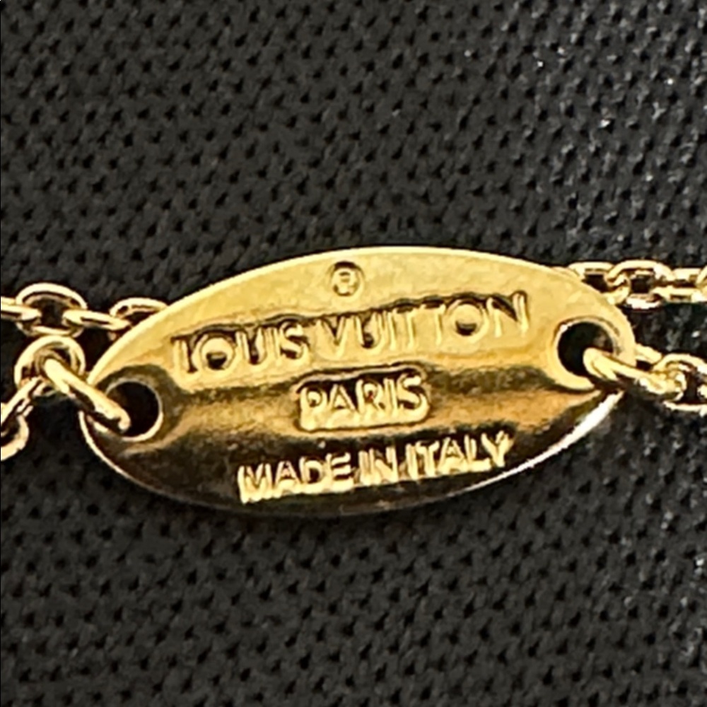 Louis Vuitton Gold Tone Monogram Flower Pendant Necklace - Picture 9 of 12